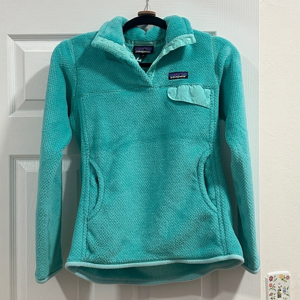 cozy patagonia sweatshirt